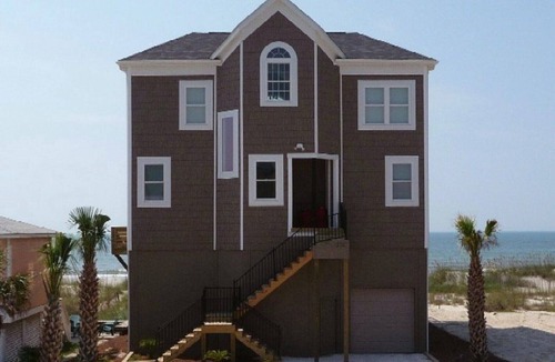 Ocean Isle Beach House | 8BR - OCEANFRONT Luxury❤️May 25-1, Aug 10-31 wks❤️ Elevator HotTub Pool PingPong