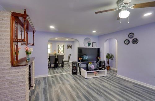 Harrisburg Apartment | 9 Mi to Hersheypark: Spacious Home w/Deck