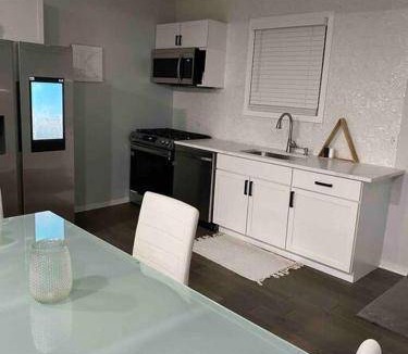 Calumet City Villa | 93 m² Villa ∙ 3 bedrooms ∙ 5 guests