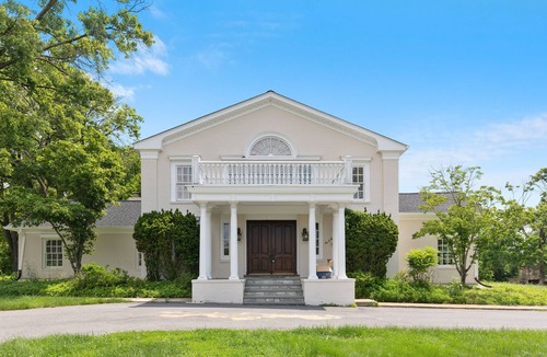 Great Falls House | A comfortable stay in a grand home