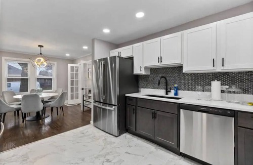 South Deering House | A Home Away From Home!