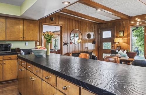 Rockford House | A Mid-century Modern lover's dream!