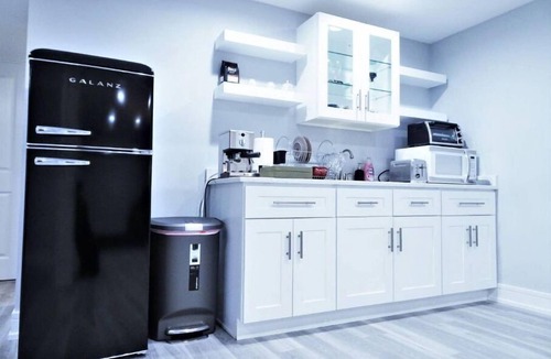 Forest Park House | A5 Luxurious Garden Unit Near Chicago