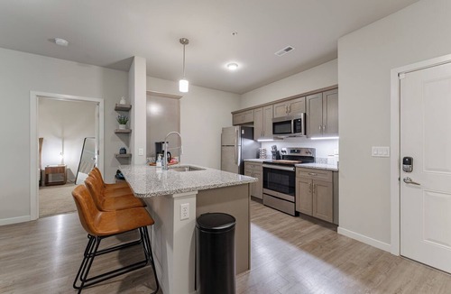 Springfield Apartment | Accessible 1st Floor Apt Near Mercy/Cox/Bass Pro