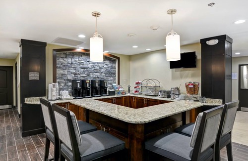 Mount Juliet Apartment | Accessible Studio Suite | Free Breakfast + Pool