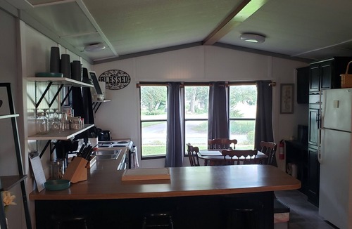 Carrier Mills House | Adventure Awaits exploring the Shawnee National Forest and the great outdoors.