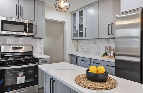 Wood Dale House | AeroStay Retreat