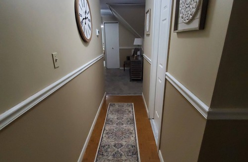 Huntley Apartment | Affordable 2 Bed Appartment close to the Square: Comfort in the Heart of Huntley