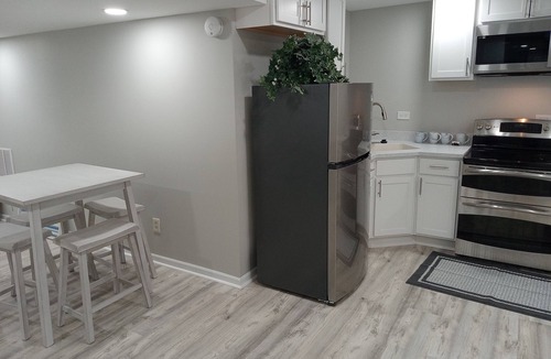 Montgomery Condo | Affordable Condo on the Lake