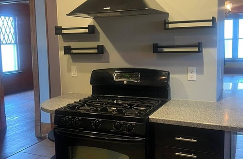 Galesburg House | Affordable cool and nice place to stay when thinking of short vacation