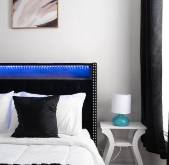 Bronzeville Apartment | Affordable Private Room 2 - Shared