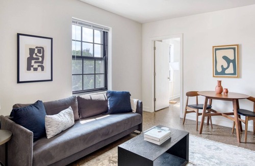 Uptown Apartment | Airy Uptown 1BR w/ Fire Pits & Indoor Pool, nr Beach, by Blueground
