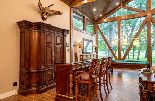 Carbondale House | All Pine Manor Estates Properties Now Open for Thanksgiving!