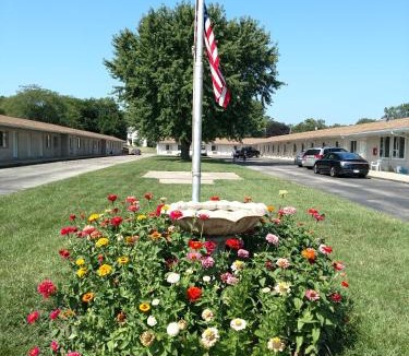 Rock Falls Hotel | All Seasons Motel