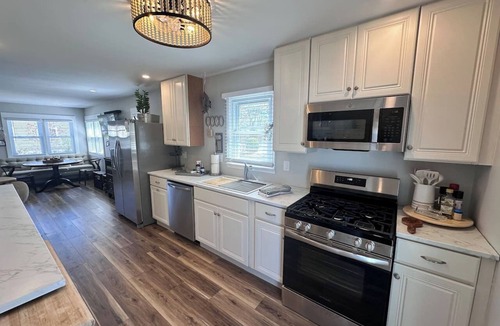 Villas Cottage | All Spruced Up! Cottage, Outdoor Oasis, Coffee bar