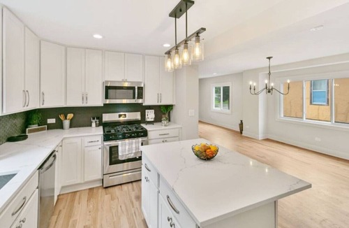 Libertyville House | Amazing home in DT Libertyville - Near Naval Base!