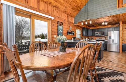 Apple River Cabin | Amazing Log Cabin with Beautiful Views at Apple Canyon Lake