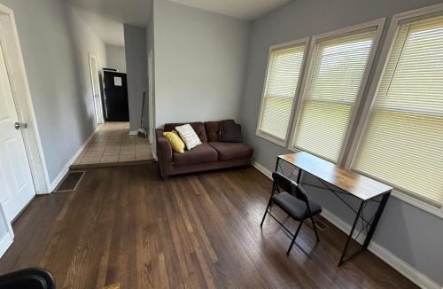 Back of the Yards House | Amazing Place to stay near Downtown Chicago!