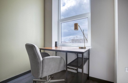 Near West Side Apartment | Amazing West Loop Jr 1BR w/Rooftop & Dog Wash, nr L, by Blueground
