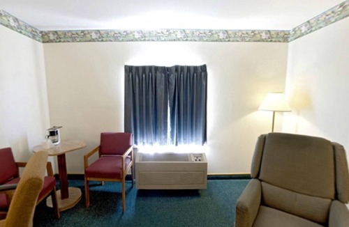 Litchfield Hotel | Americas Best Value Inn Litchfield