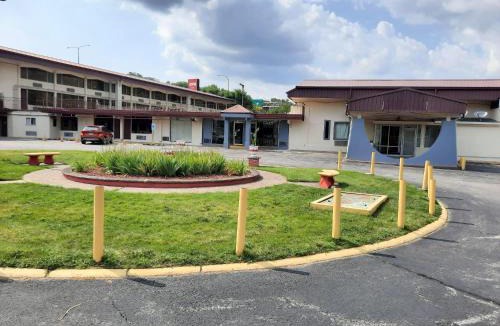 Moline Hotel | Americas Best Value Inn Moline