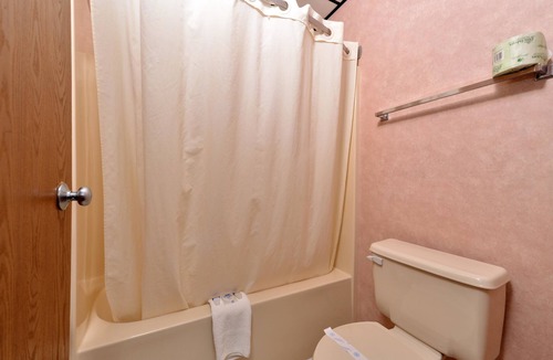 Beardstown Hotel | Americas Best Value Inn Beardstown