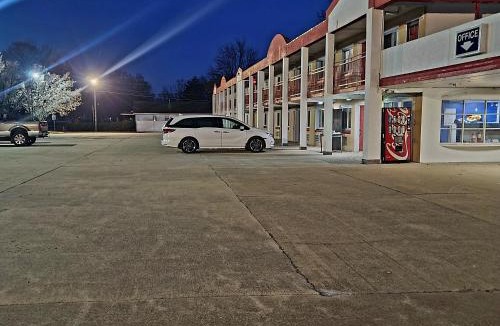 Vandalia Hotel | Americas Best Value Inn Vandalia