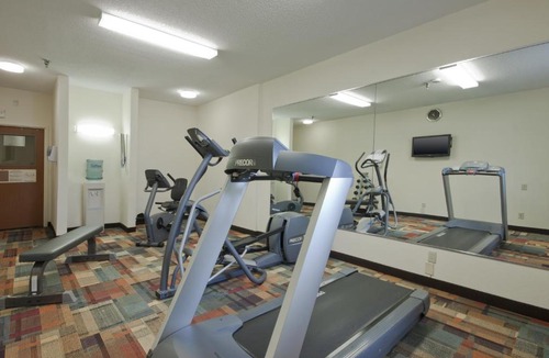 Quad Cities Hotel | AmericInn by Wyndham Moline Airport Quad Cities