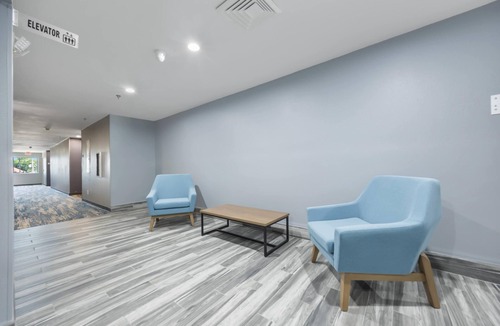 Urbana Hotel | AmericInn by Wyndham Urbana/Champaign University Area