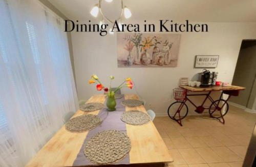 Evanston Apartment | Apartment Home close to NWU & Hospitals