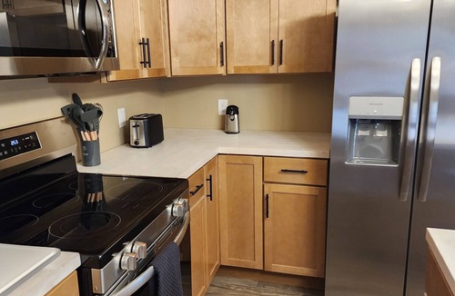 Carterville Apartment | Apartment just 15 minutes drive to Southern Illinois University