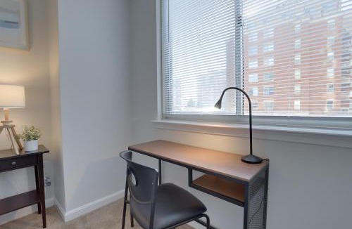 Ballston Apartment | Apartment Just Steps from Ballston Subway Station