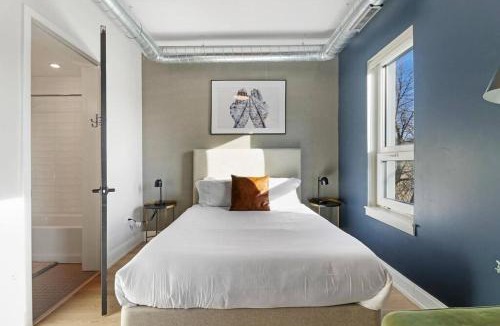 Lakeview Apartment | Apartments in Chicago, IL, USA