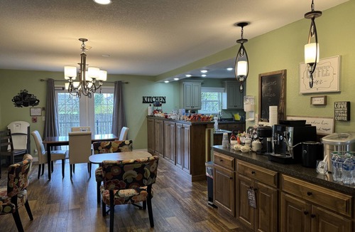 Arcola Bed & Breakfast | Arbor Rose Boutique Hotel