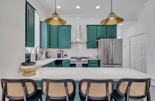West Town Condo | Art Deco Inspired Designer 2 Bed Loft in West Town by AllSet Turnover