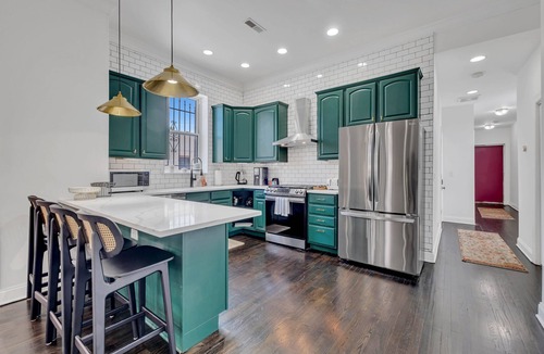 West Town Condo | Art Deco Inspired Designer 2 Bed Loft in West Town by AllSet Turnover