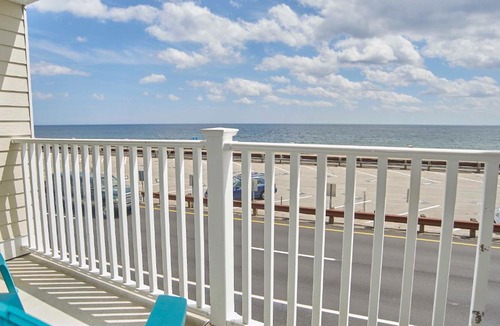 Hampton Hotel | Atlantic Breeze Suites
