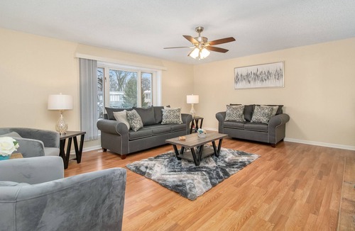 Aurora House | Aurora Rental- Lehnertz