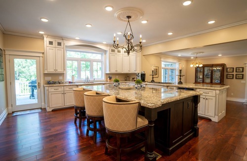 Carbondale House | Available for Thanksgiving for the First Time in Years!