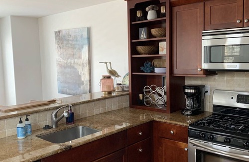 Avalon House | Avalon 5 Bedroom/4 Bath Townhouse - Bay Views - sleeps 12