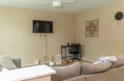 Wasco House | Backyard Paradise- Peace, Fire Pit, & BBQ Evenings