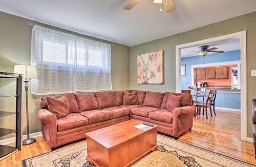 Lansdowne House | Backyard Patio! Philly Stay Near Lincoln Financial