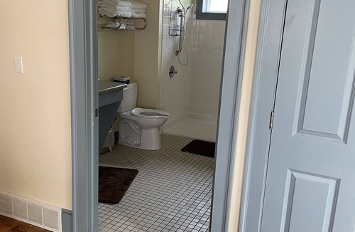 Nauvoo House | Barlow Manor ~ Perfect Reunion Home