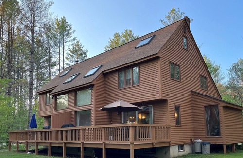 Intervale House | Bartlett, NH Townhouse with 2 Bedrooms + Loft, 2 baths and Sleeping for 8