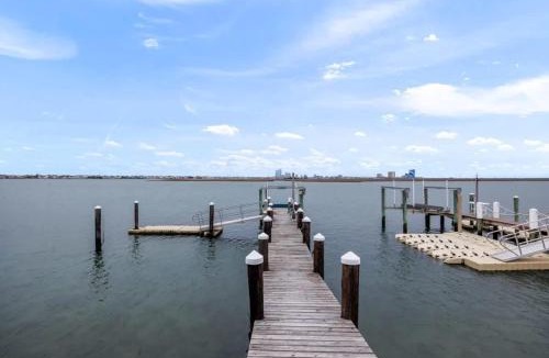 Brigantine House | Bay front Sunsets in Brigantine - Boat Dock & Deck