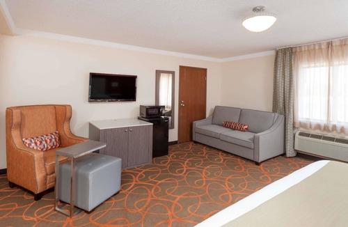 Alsip Hotel | Baymont by Wyndham Chicago/Alsip