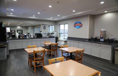 Rockford Hotel | Baymont by Wyndham Rockford