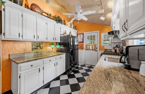 Hyannis House | Beach Pass Included!