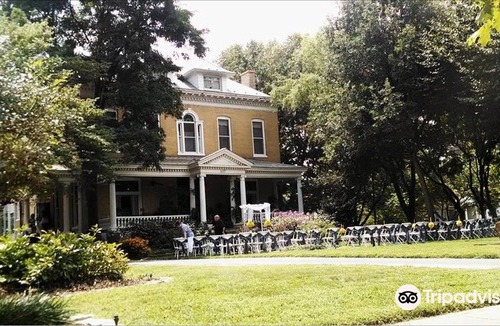 Alton Hotel | Beall Mansion An Elegant Bed & Breakfast Inn