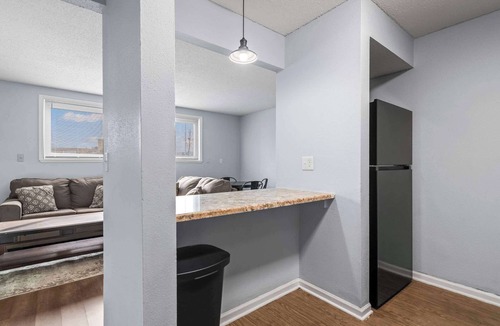 Springfield Apartment | Beautiful and Cozy Apartment in Springfield- 2 Bedroom